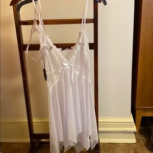 White lingerie set